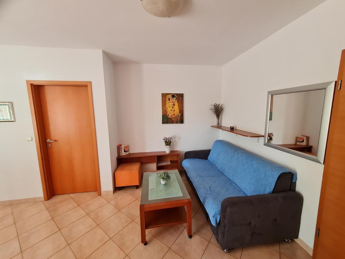 Apartments Spert Umag Exterior photo
